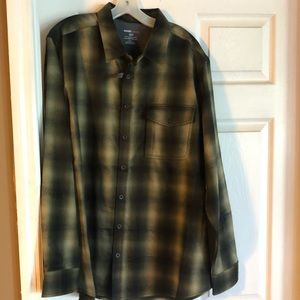 Men’s Swiss Brand New Casual Button Down